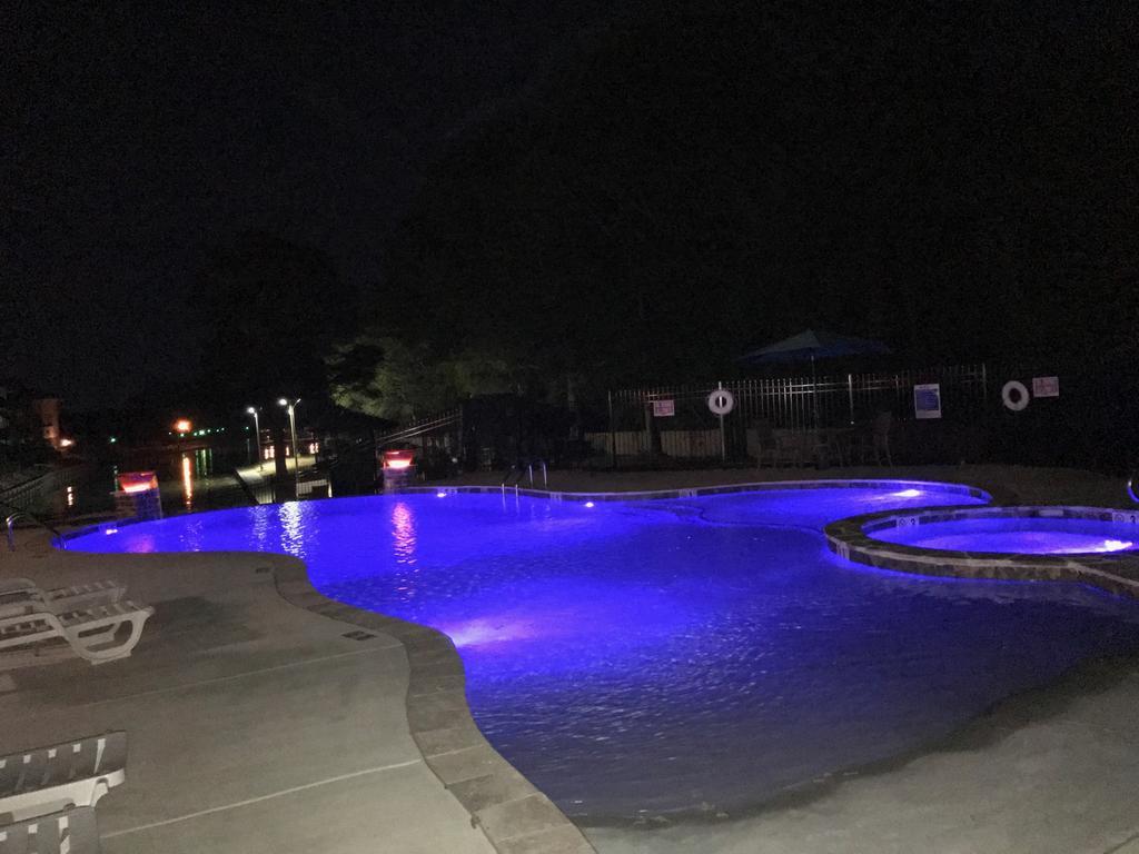 Emerald Isle Resort Hot Springs Exterior foto